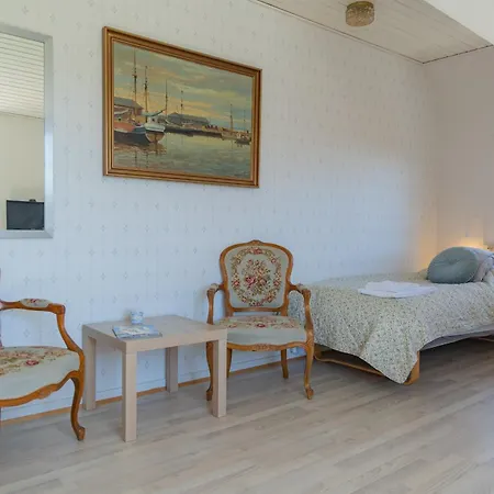 Pension Slaegtsgaarden Allinge-Sandvig Esterno foto